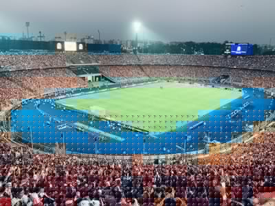 مواليد مبابي لاعب فرنسانجم متألق في سماء كرة القدم العالمية