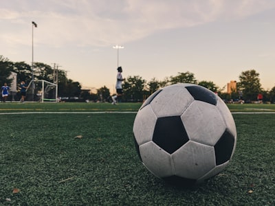 بث مباشر مباراة ليفربول والسيتي الانمواجهة نارية في الدوري الإنجليزي