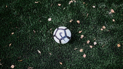 عدد بطولات مانشستر سيتي في الدوري الإنجليزي